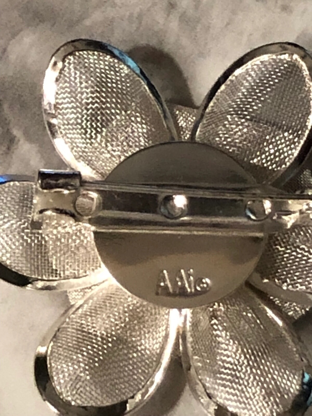 Silver Plated Mesh Daisy Flower Statement Brooch … - image 4