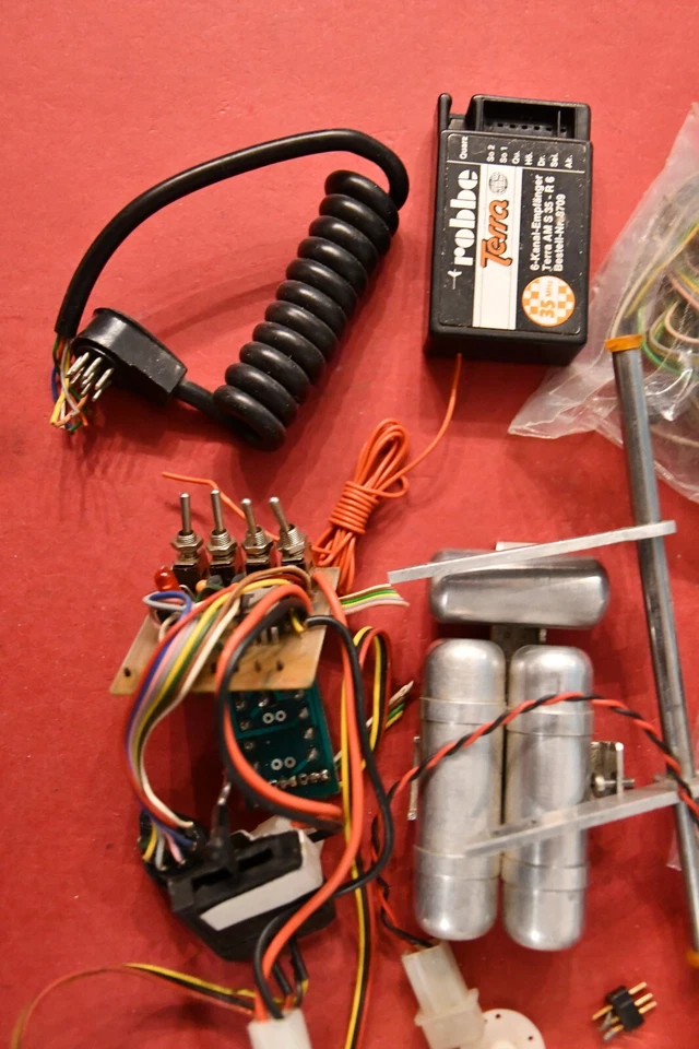 RC - Bastelteile - Diverse Teile von Robbe - Bild 2 von 4