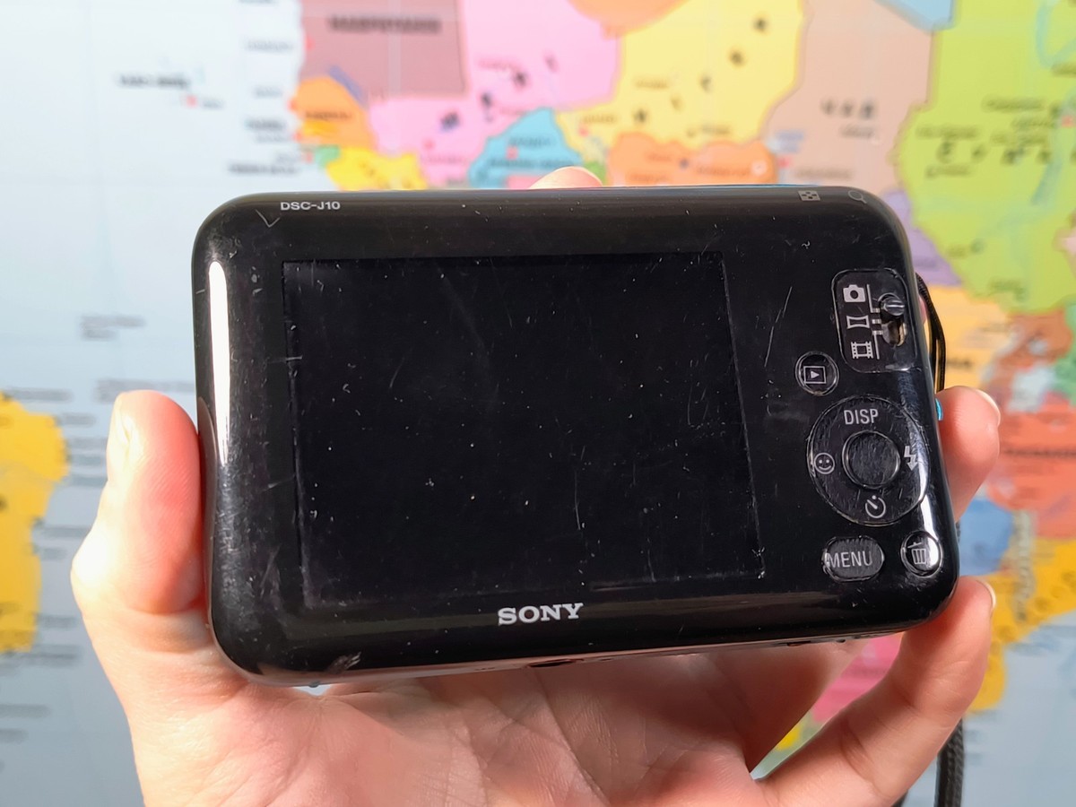 Sony Cyber-Shot DSC-J10 16.1MP Digital Camera - Blue Fully Working