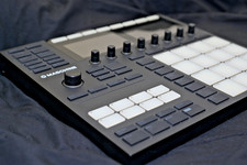 Native Instruments Maschine MK3 USB Audio+MID...