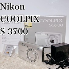 Nikon COOLPIX S3700 Digital Camera Silver WiFi Excellent Condition