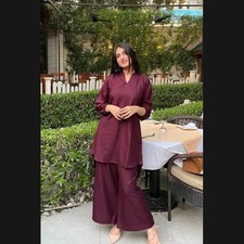 Elegant Women's 2-Piece Stitched Solid Colour Kurta Wide-Leg Trouser Set Modest