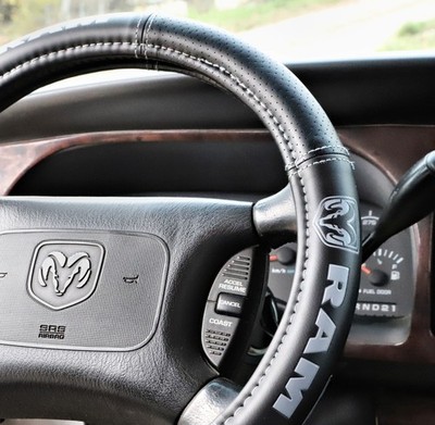 Lenkradbezug: Premium Design Dodge Ram 1500 2500 3500