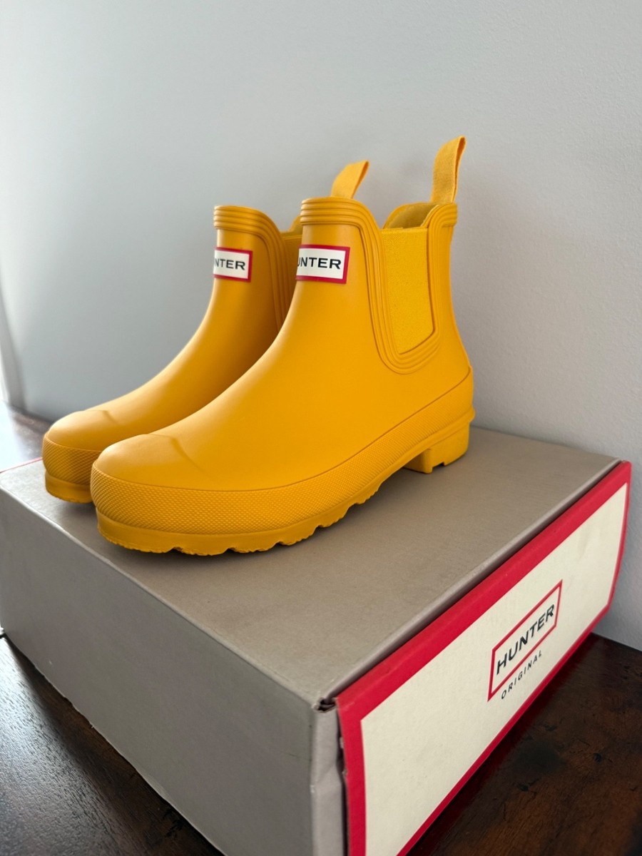 Yellow Hunter Short Gloss Wellies Womens Hunter Nebula Play Short