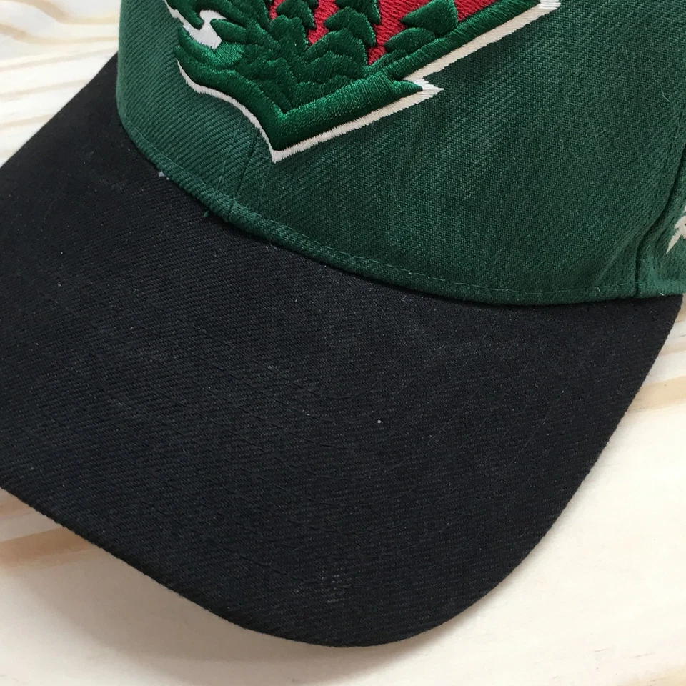 Gorra de béisbol Minnesota Wild Reebok NHL para hombre verde OS ala curva logotipo bordado Foto 2 de 4