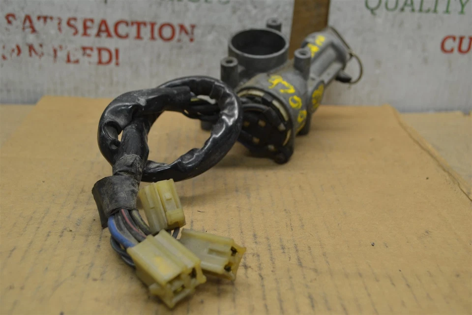 2000 Isuzu NPR Ignition Lock Cylinder Switch With 336673 Key 146-9E4 Bx 5 - Image 4 of 4