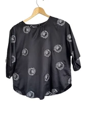 Natori Sz XS Black w/ Cream Asian Embroidery Kimono Sleeve Pullover Top Blouse