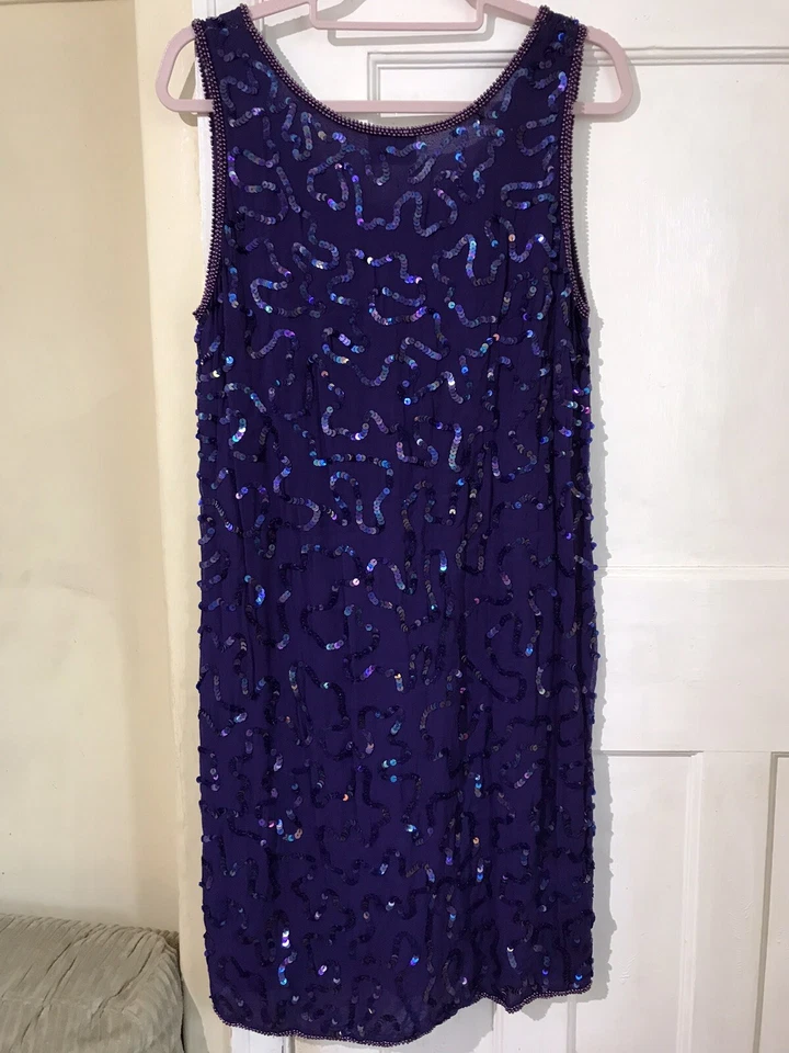 Vestido BHS Vintage Anos 90 Sem Mangas Roxo Lantejoulas Comprimento do Joelho Tamanho UK 14 - Imagem 4 de 4