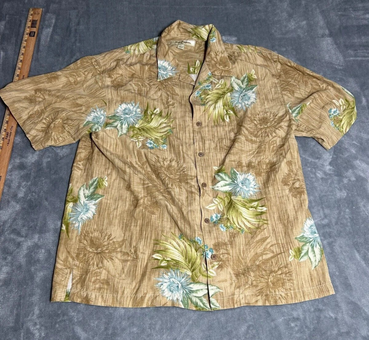 Tommy Bahama Shirt Mens Large Biege Tan Silk Short Sleeve Palm Floral