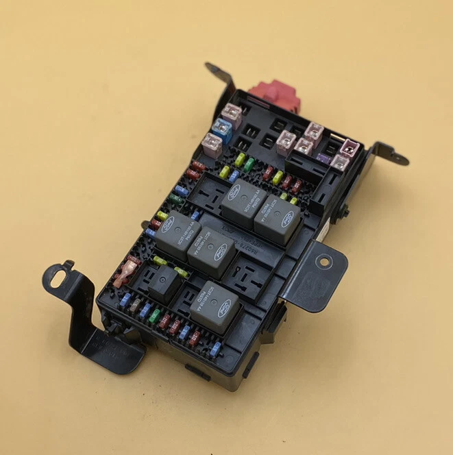 Caja de bloque de fusibles de tablero interior Ford F250 F350 Excursion 05-07 6C3T-14A067-AD Foto 3 de 4