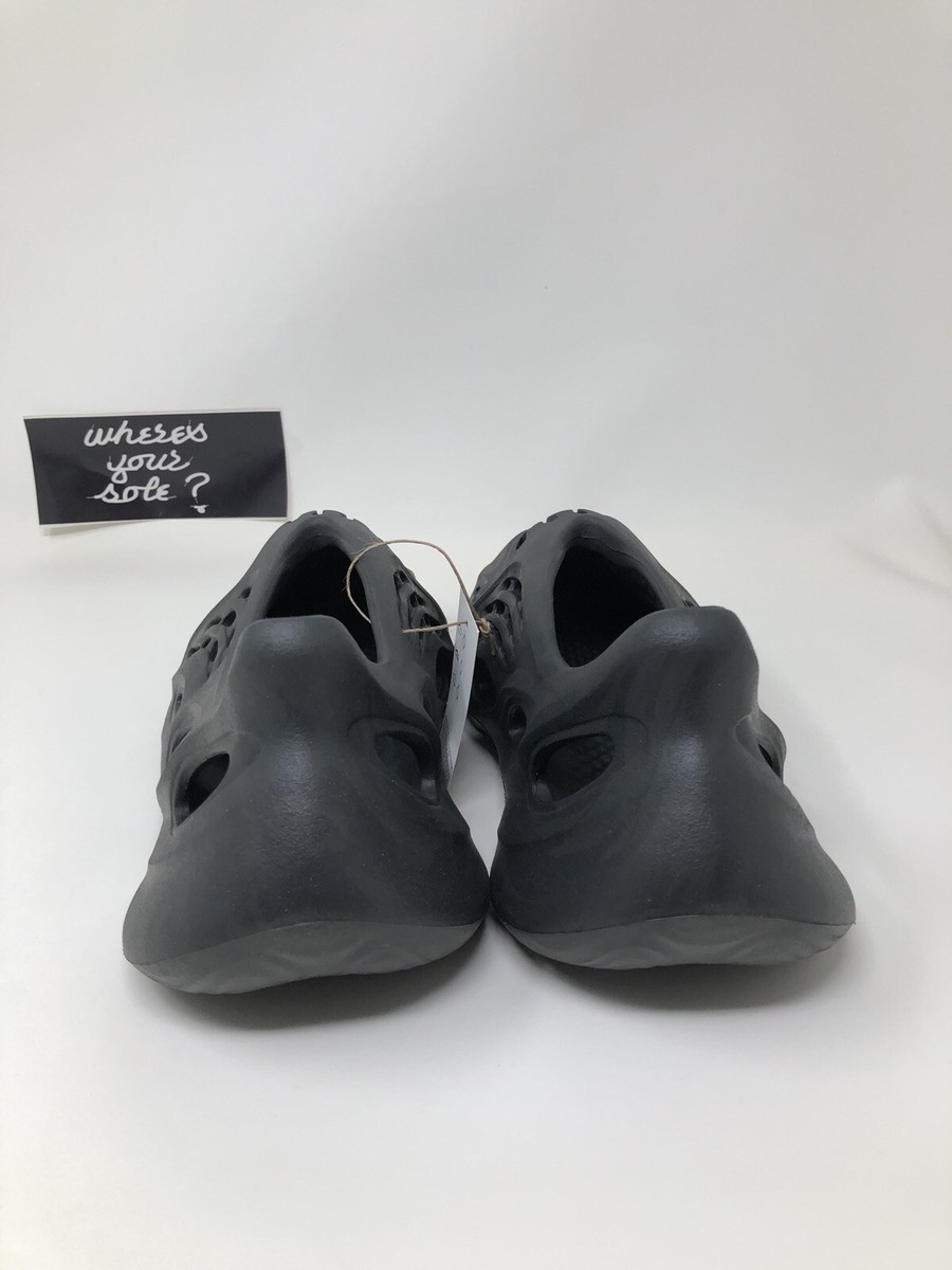 Adidas Yeezy Foam RNNR Onyx size 7 Black Runner NEW DS