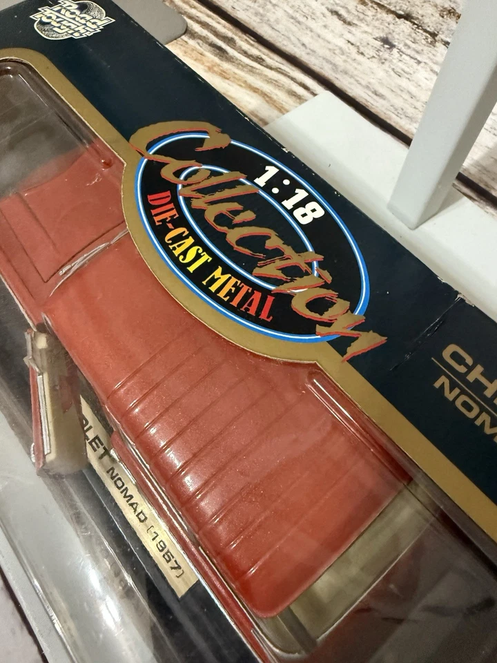 Road Legends: Chevrolet Nomad 1957 rojo escala 1/18 diecast en caja Foto 3 de 4