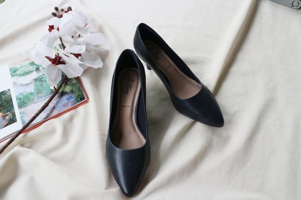 Women Clarks Heels Navy Leather 37 #1PAF