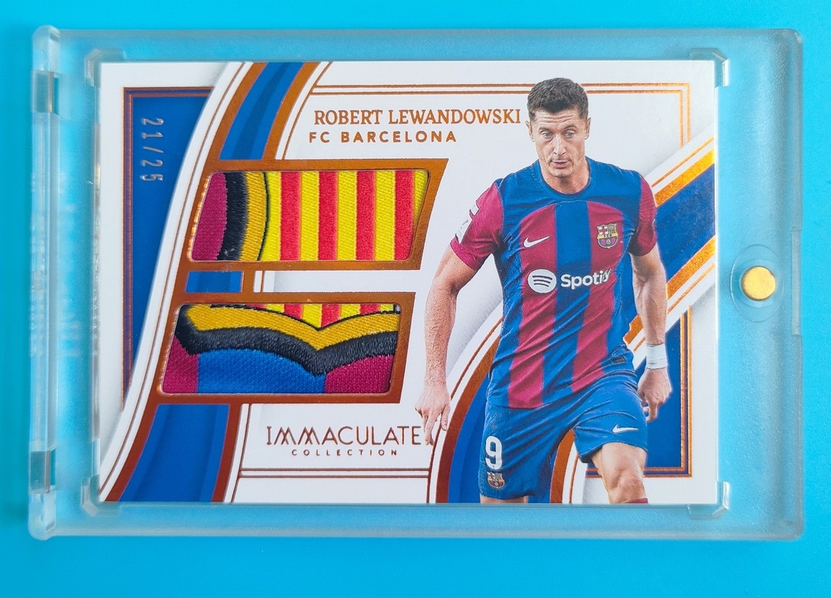 2023-24 Immaculate Barcelona Robert Lewandowski Team Crest Dual 