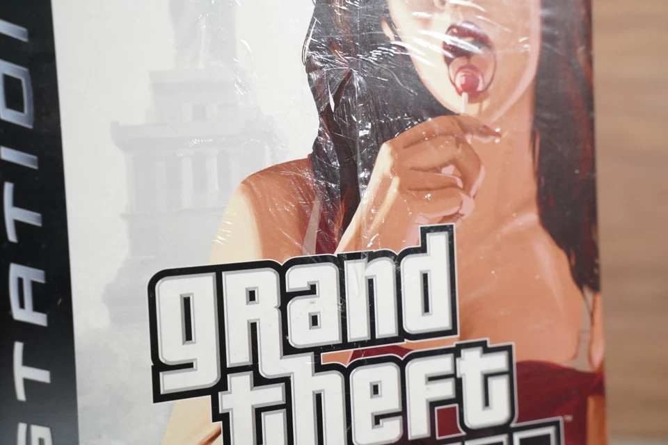 Grand Theft Auto IV Special Edition Sony PlayStation 3 PS3 New Factory Sealed - Image 2 of 4