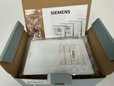 SIEMENS S55624-H107 QMX3.P02 ROOM UNIT TEMPERATURE SENSOR TOUCHKEY LED  NEW