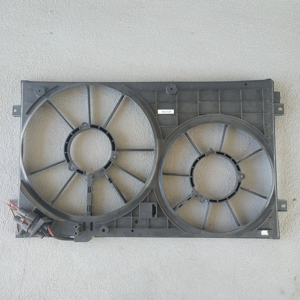 Volkswagen Passat Jetta 2014 motor refrigeración radiador ventilador cubierta motor 1K0121207 Foto 2 de 4