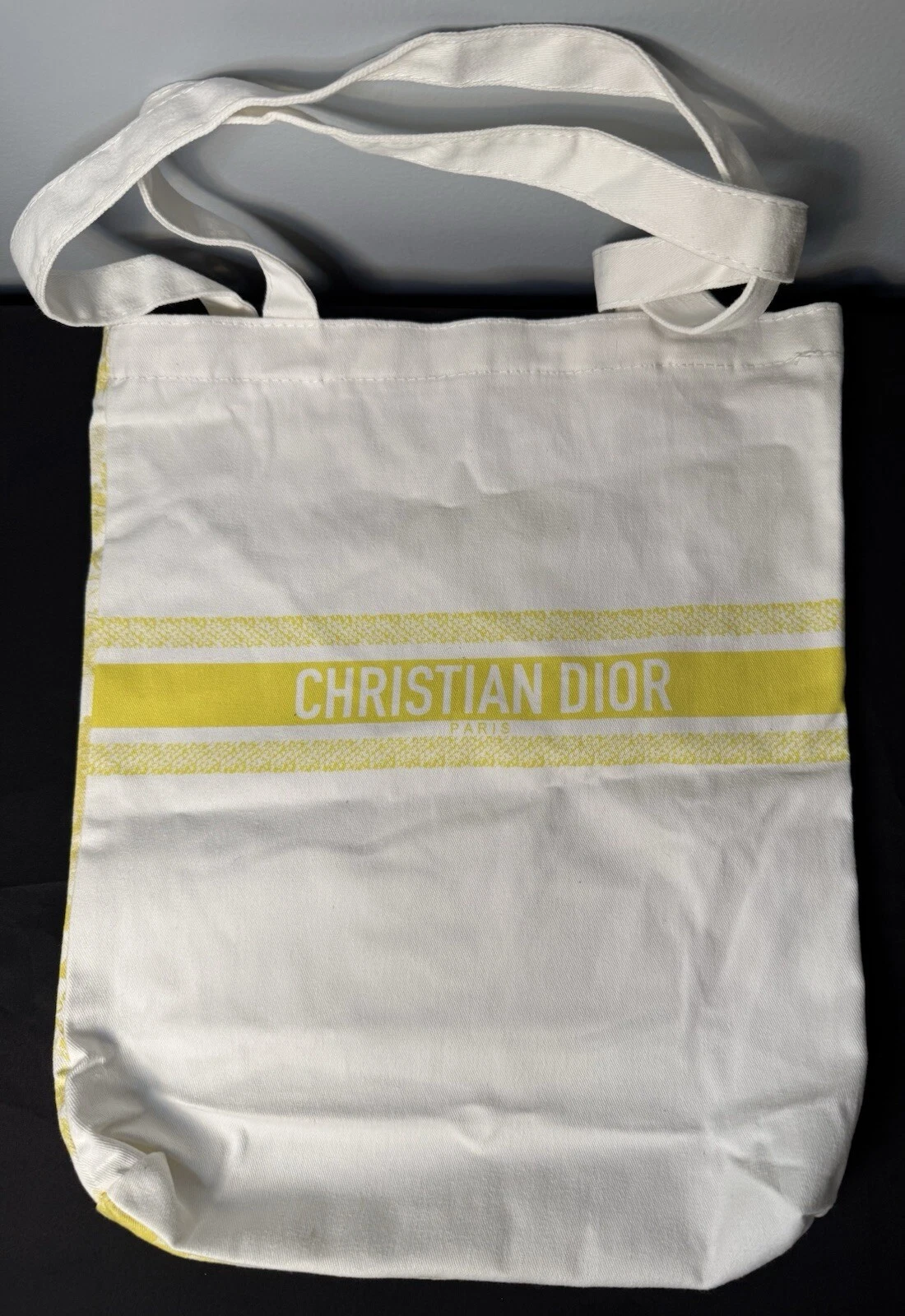 Sac fourre tout jaune Christian Dior nouveauté neuf dans sa boîte