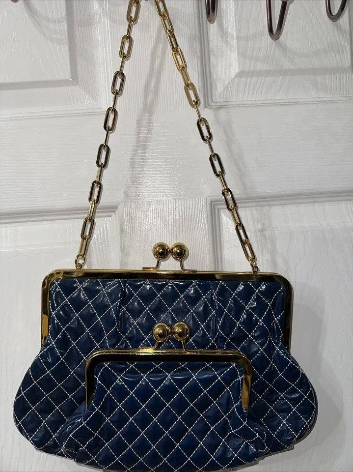 Bolso de mano Goldenbleu azul charol marco dorado Foto 2 de 4