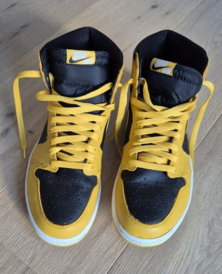 Nike Air Jordan 1 High Top Sneaker Gelb/Schwarz/Weiß EU 44 555088-701