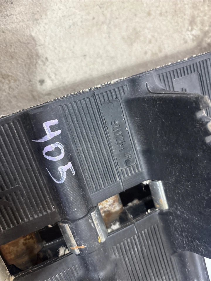 2008 skidoo summit 800 snowmobile track 9102 M Tread 405 - Image 4 of 4