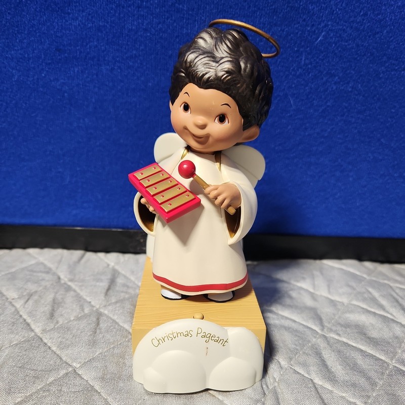2012 Wireless Children's Choir Hallmark Gabriel NO TAG TESTED AND WORKING