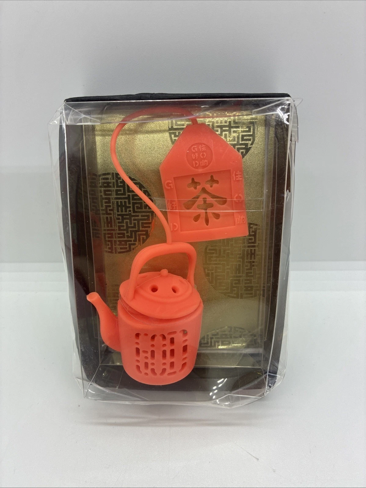 Goods Of Desire Silicone Teapot-Shape Tea Infuser Diffuser Strainer Peach
Opens in a new window or t