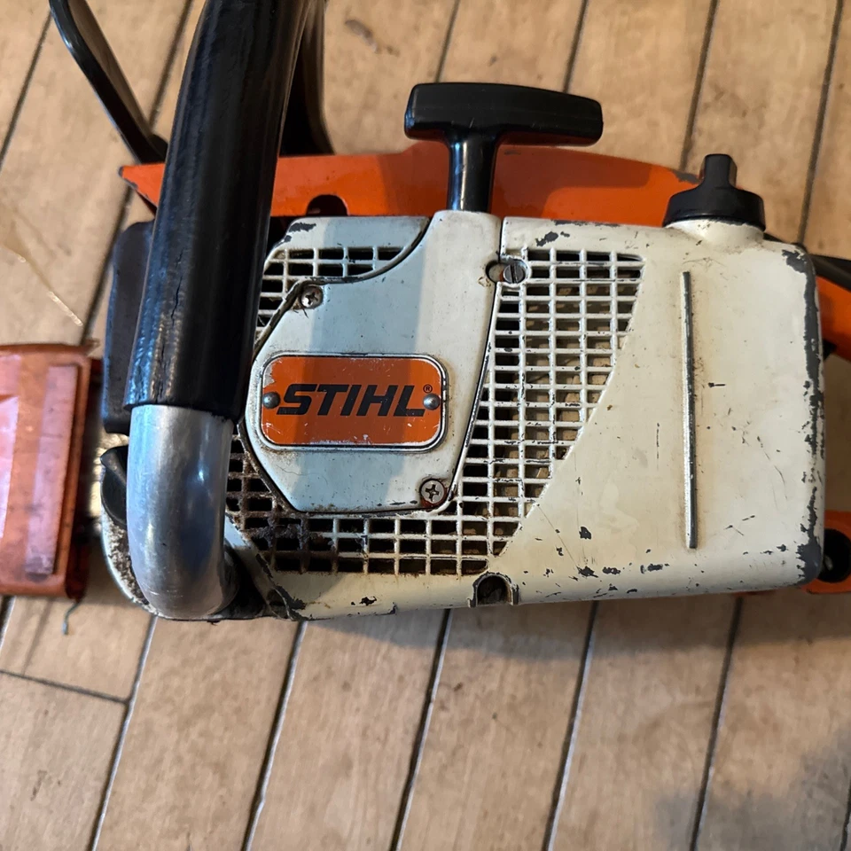 Stihl 031 AV 20 英寸链锯压缩需要调整 — 第 3/4 张图片