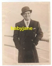 DOUGLAS FAIRBANKS SR ORIGINAL 6X8 PHOTO 1932 CANDID ABOARD THE LINER CHAMPLAIN