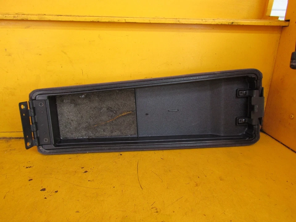 1995-1999 Chevrolet Monte Carlo tampa do console central fabricante de equipamento original 95 96 97 98 99 - Imagem 4 de 4