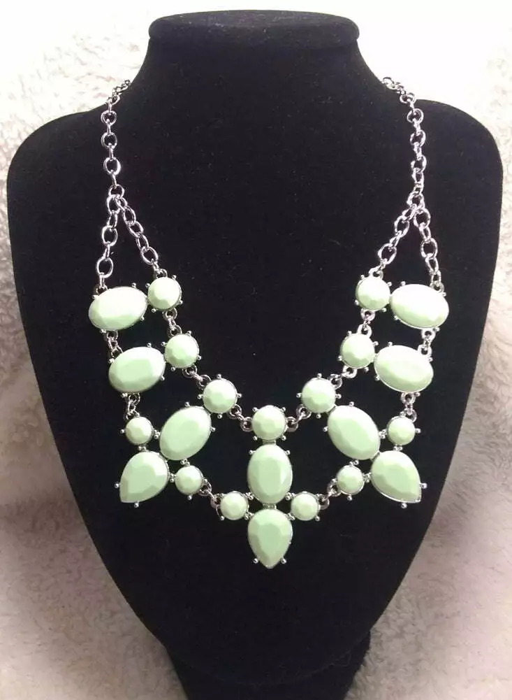 Paparazzi Goddess Glow Green Necklace and Earring Set eBay