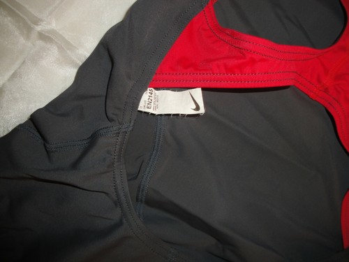 NIKE COSTUME NUOTO PISCINA INTERO IT 42B - EUR 38B ROSSO GRIGIO - Foto 4 di 6
