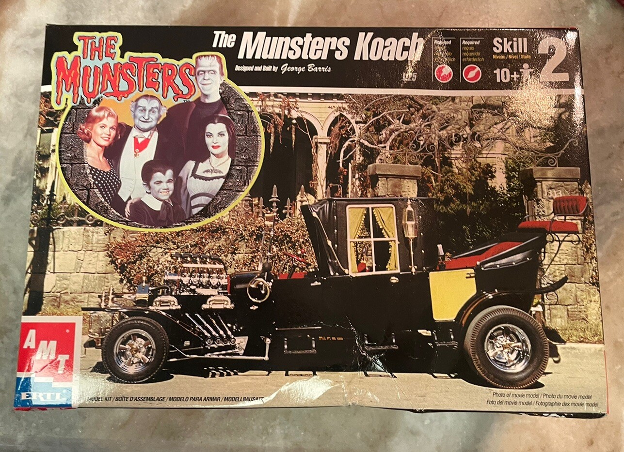 125 scale The Munsters Koach by Barris model car kit AMT/ERTL