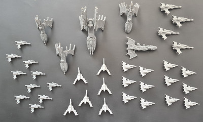 Großes Konvolut Piraten Alien Raumschiffe - kompatibel mit Battlefleet Gothic