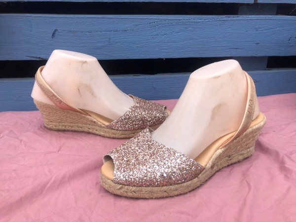 RIA PINK CRYSTAL & LEATHER ANKLE STRAP ROPE WEDGE HEELED SANDALS-SZ 40/9 VGC