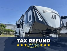 2025 Grand Design Momentum M-Class 344M