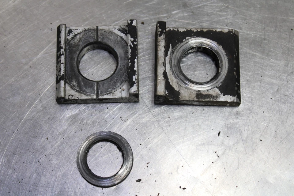 97-05 SUZUKI BANDIT 1200 SWINGARM CHAIN TENSIONER ADJUSTMENT BRACKETS  BLOCKS - Image 2 of 4