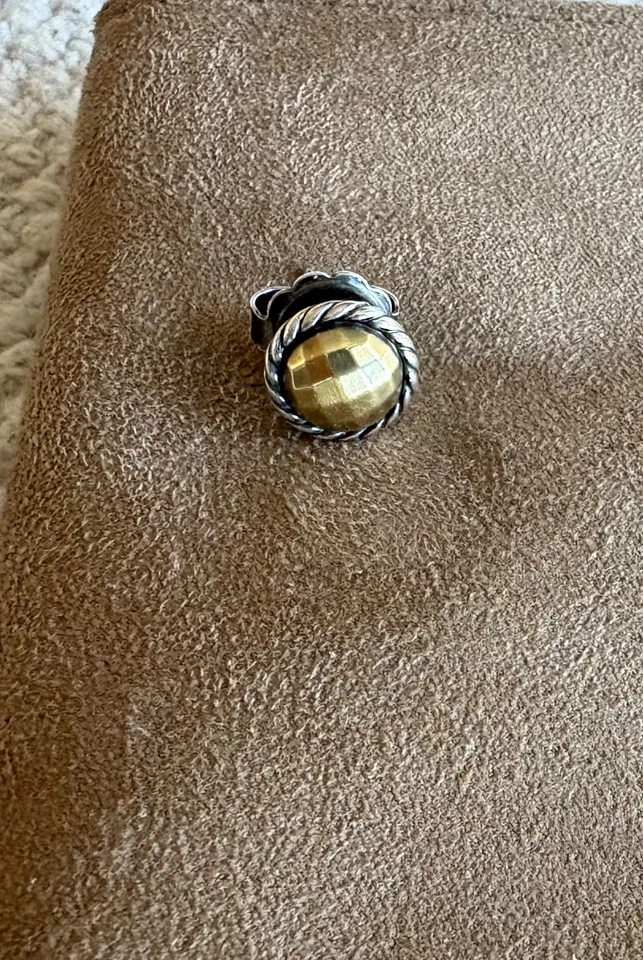 David Yurman Petite Chatelaine Stud Earrings Sterling Silver 18k Gold Domes - Image 3 of 3