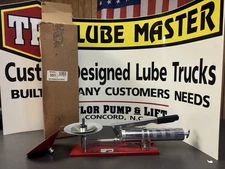 Used Zeeline Bearing Packer With Lever Grease Gun Holder, Model 331