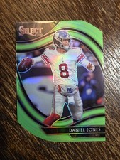 2020 Panini Select - Field Level Daniel Jones #322 Neon Green Prizm Giants Colts