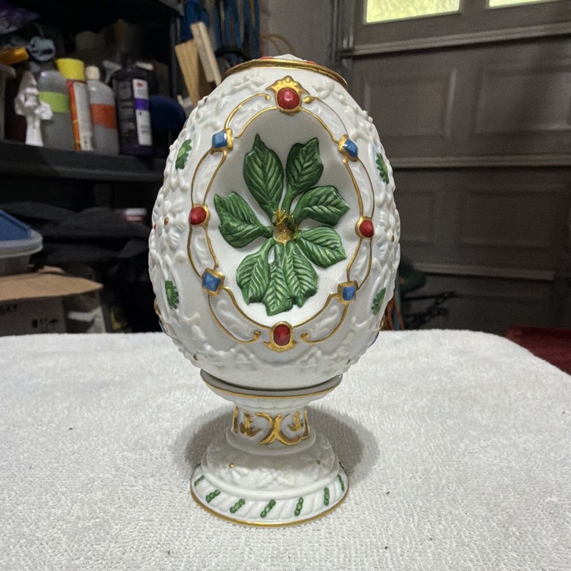 Lenox Poinsettia Egg Ornament 1991 Porcelain w/ Stand Handcrafted Thailand