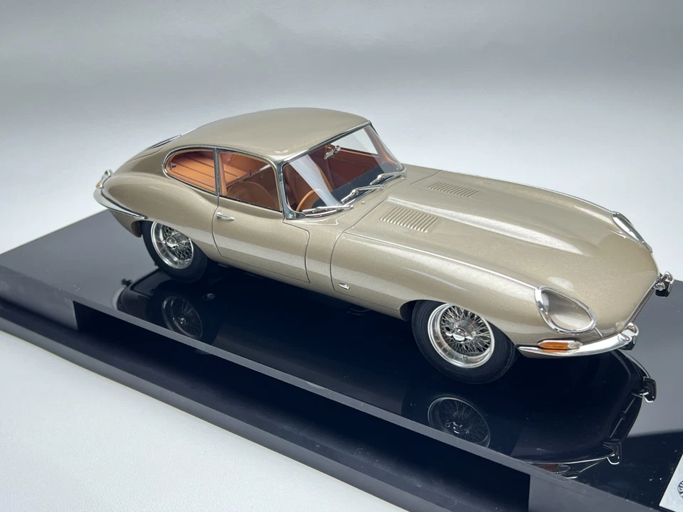 Boutique 1/18 Amalgama Jaguar Tipo E Cupé Resina Modelo Coche Foto 3 de 4