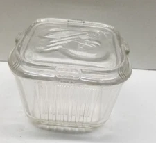Vtg Square Federal Glass Refrigerator Dish w Lid Embossed Fruit On Top 4x4x3
