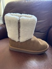 Koolabura by UGG Girls Ankle Booties Aubrei Short Size US 3 Chestnut Brown Suede