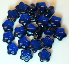 Szklane klocki dekoracyjne kwiat / gwiazda, w kolorze kobaltowego błękitu w torbie 200g - AE 1123