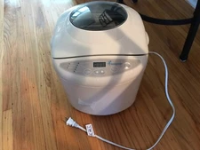 TOASTMASTER TBR15 AUTOMATIC BREADMAKER BREADMACHINE BRAND NEW UNUSED DOUGH BAKE