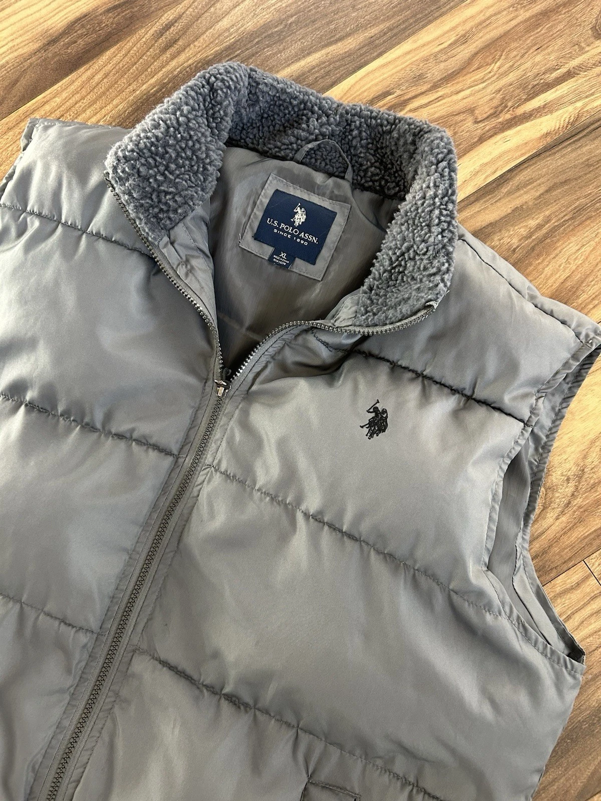 US Polo Assn Puffer Vest Mens Large Gray Sherpa Collar Full Zip Layering Jacket