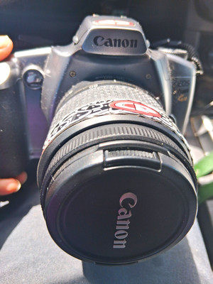 Canon EOS Digital SLR Camera 18MP 3x Zoom 3'' Screen Lens f/3.5-5.6 Black