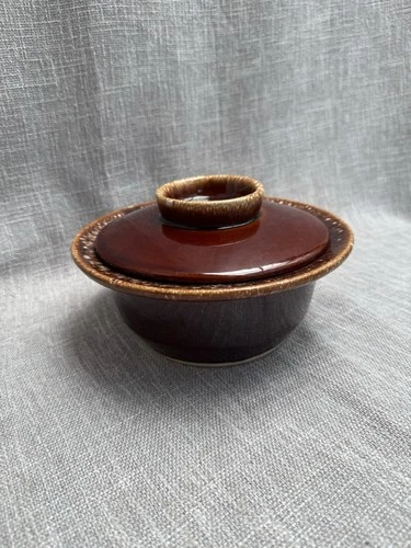 Vintage Hull Pottery Brown Drip Glaze Crestone Covered Casserole Dish 7.75"