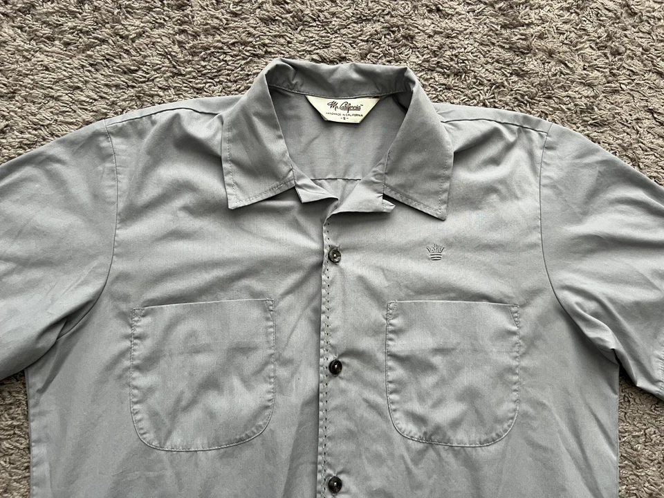 Camisa De Colección Mr California Botón Para Hombre Pequeña 2 Bolsillos Detalle Corona Azul Foto 2 de 4